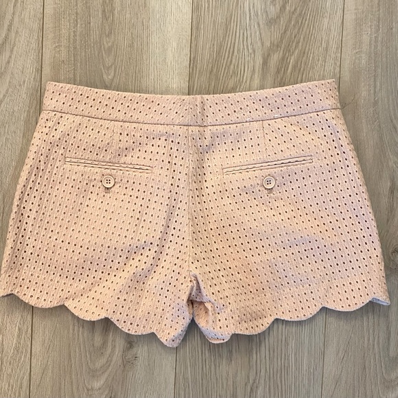 Club Monaco- pink shorts in size 0 - Picture 2 of 3